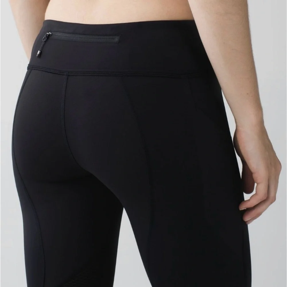 Lululemon Pace Rival Crop Leggings‎ in Black, Size 4